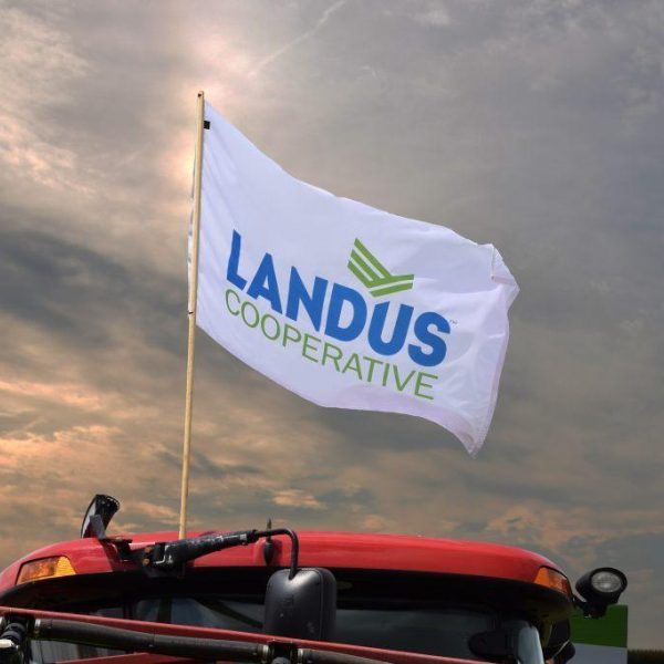 Landus Flag On Equipment 2016 1024X683